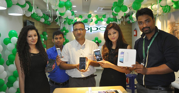 Why are Chinese Mobile Phones So Popular in India? Nine of the 10 Best-Sellers are Chinese Brands